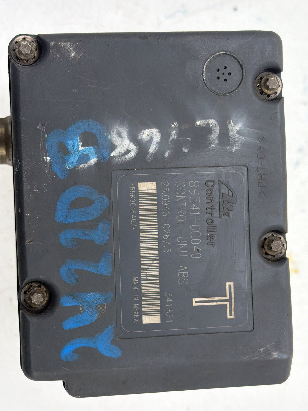 2003-2004 Toyota Tundra ABS Anti-Lock Brake Pump Actuator Module 445000C040 OEM