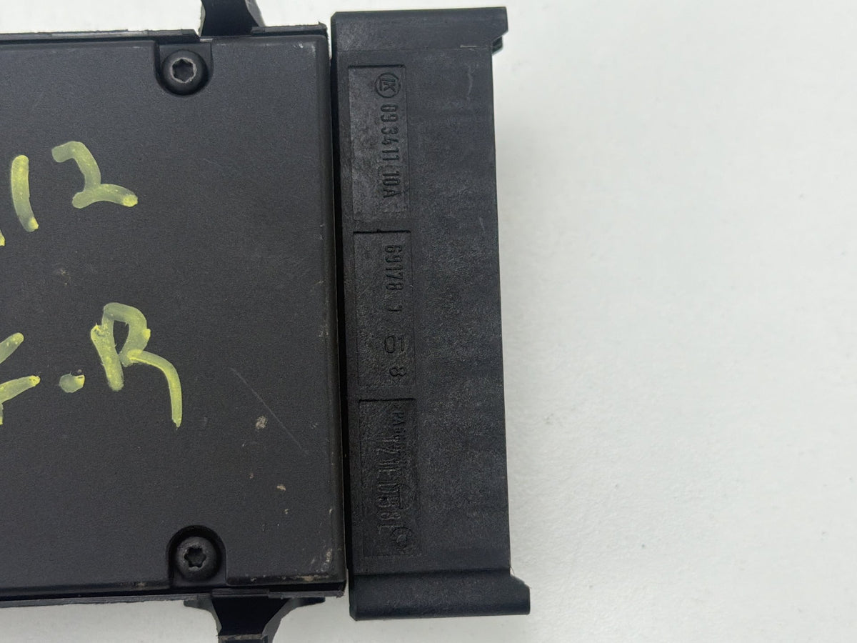 2014-2020 Maserati Quattroporte VI M156 Front Right Side Seat Control Switch OEM