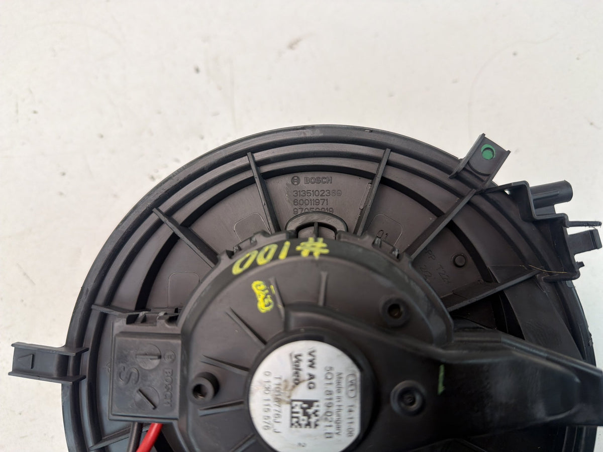 2015-2020 Audi A3 HVAC Heater AC Blower Motor Fan Assembly 5Q1819021B OEM