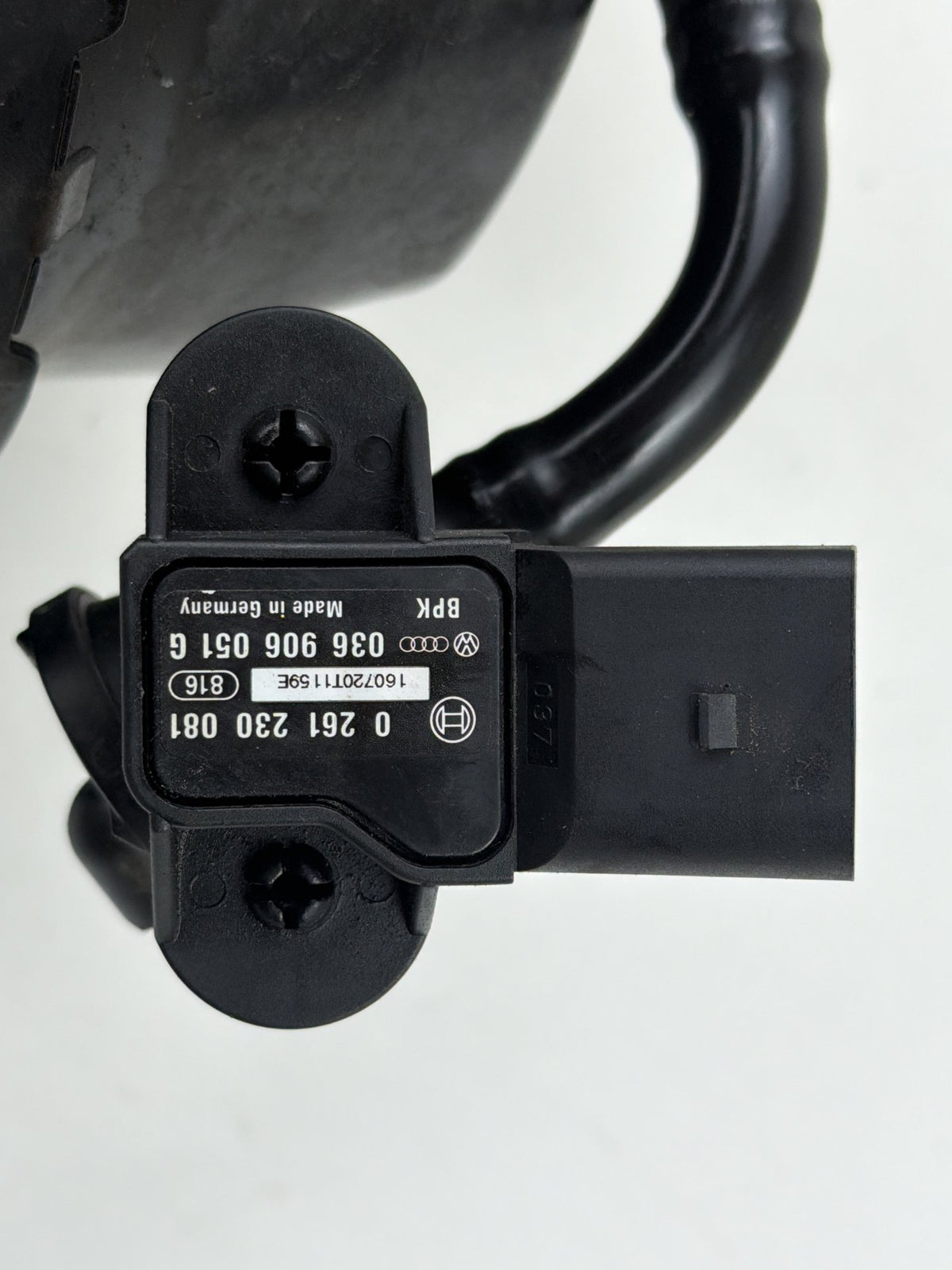 2013-2017 Audi Q5 Power Brake Booster Master Cylinder Reservoir 8R0612103H OEM
