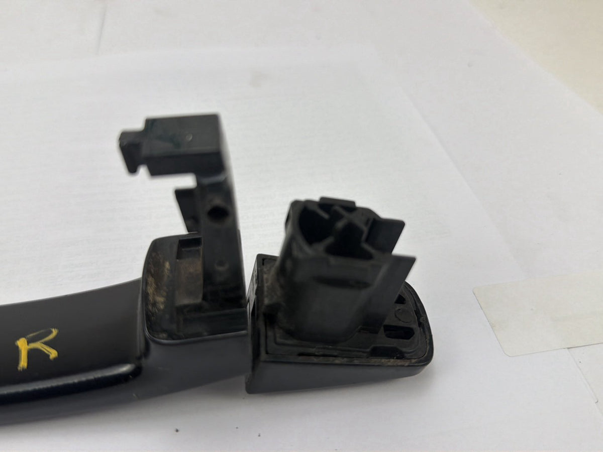 2010-2016 Cadillac SRX Front Right Passenger Side Exterior Door Handle OEM