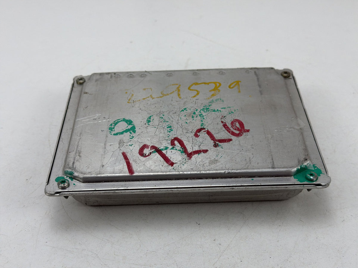 2001-2005 BMW 325i Engine Computer Control Module 7 528 050 OEM