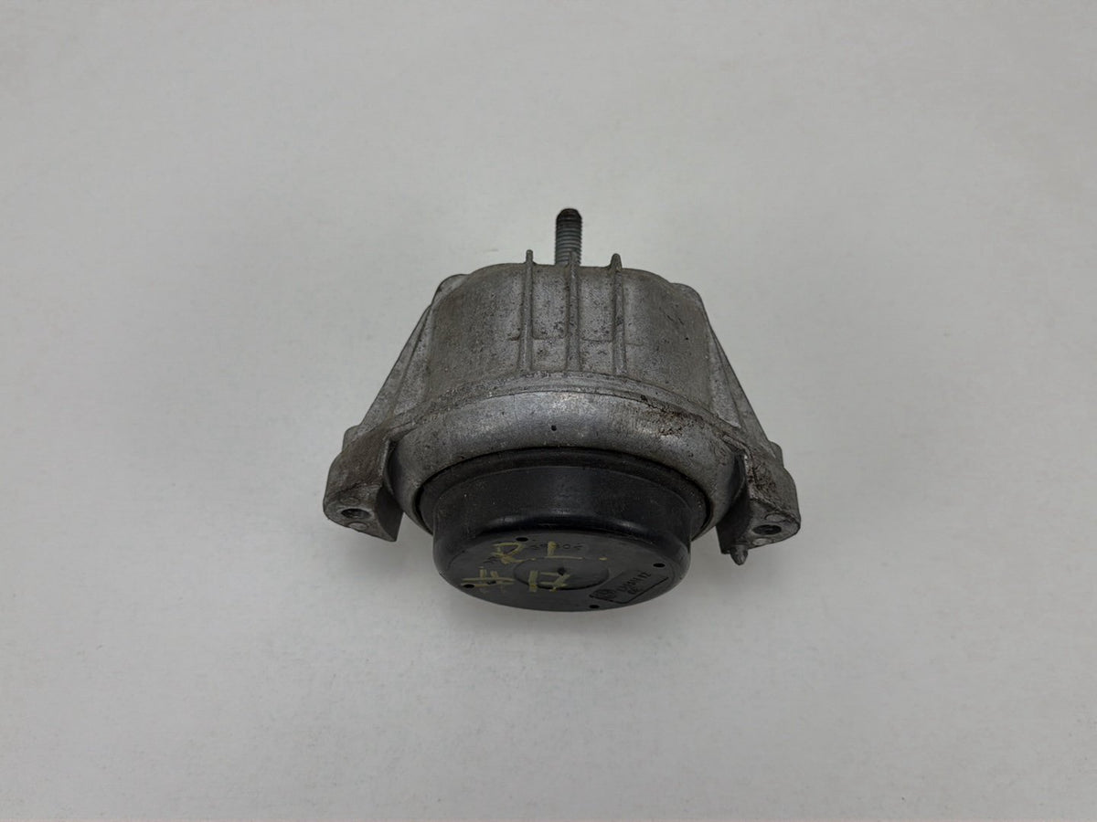 2014 BMW X1 E84 SUV Engine Mount 139811 OEM