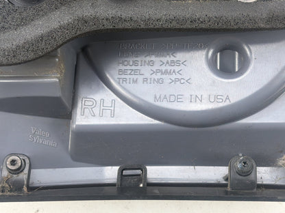 2007-2012 GMC Acadia Rear Right Passenger Side Inner Tail Light 20811960 OEM