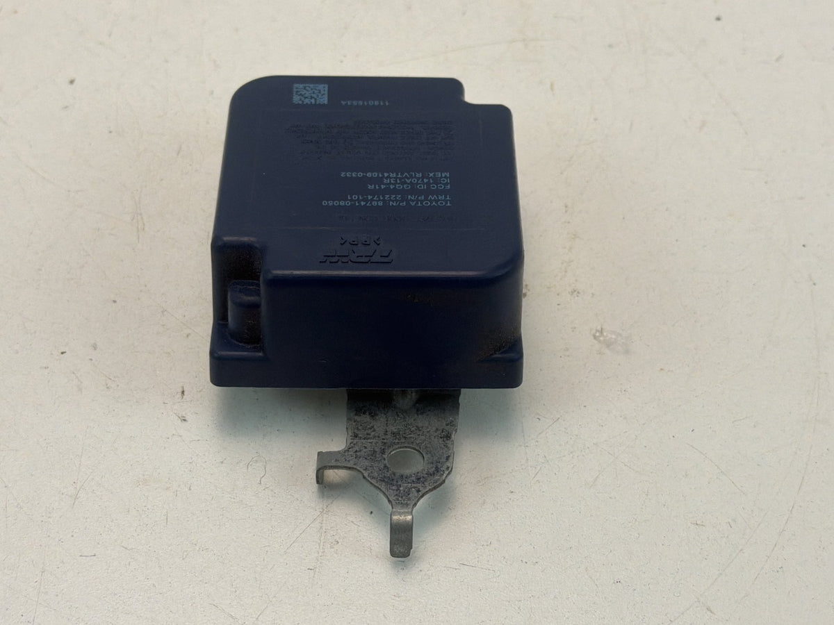 2011-2020 Toyota Sienna Wireless Keyless Entry Receiver Door Control Module OEM