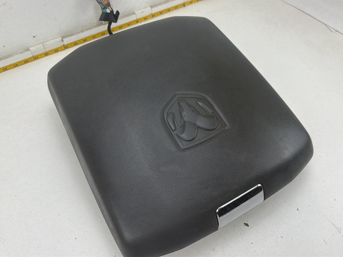 2013-2018 Ram 1500 Centre Console Armrest Lid Cover Ram Head Logo Black OEM