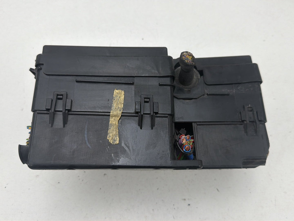 2013-2019 Ford Escape Engine Fuse Box Relay Module GJ7T-14A076-BA OEM