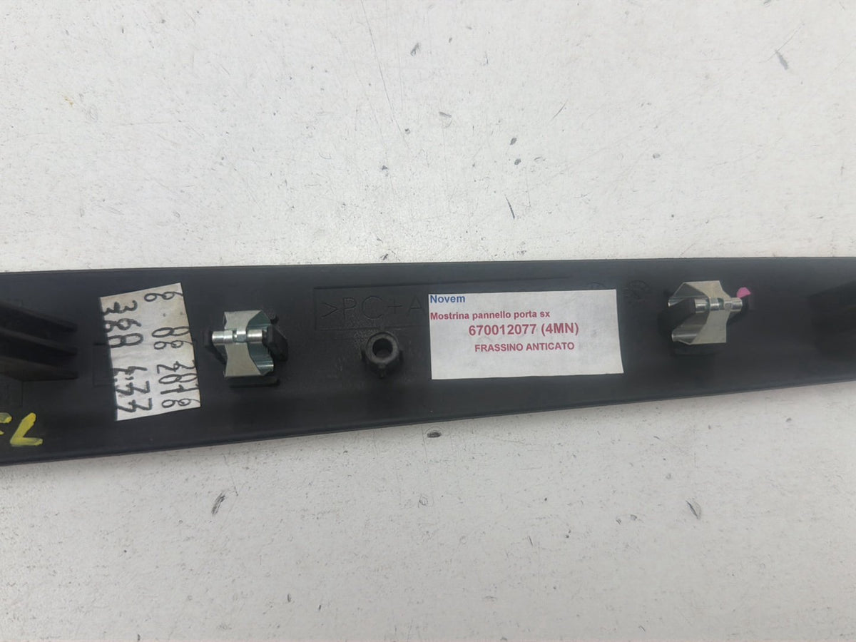 2014-2019 Maserati Ghibli III M157 Front Left Door Trim Bezel Panel 670012077 OEM