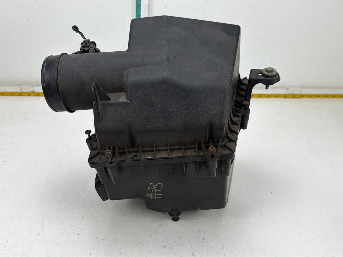 2017-2020 Jaguar F-Pace 2.0L Engine Air Filter Cleaner Box Intake Housing OEM