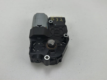 2010-2017 Mercedes-Benz E-Class Panoramic Sun Roof Motor A2079060900 OEM