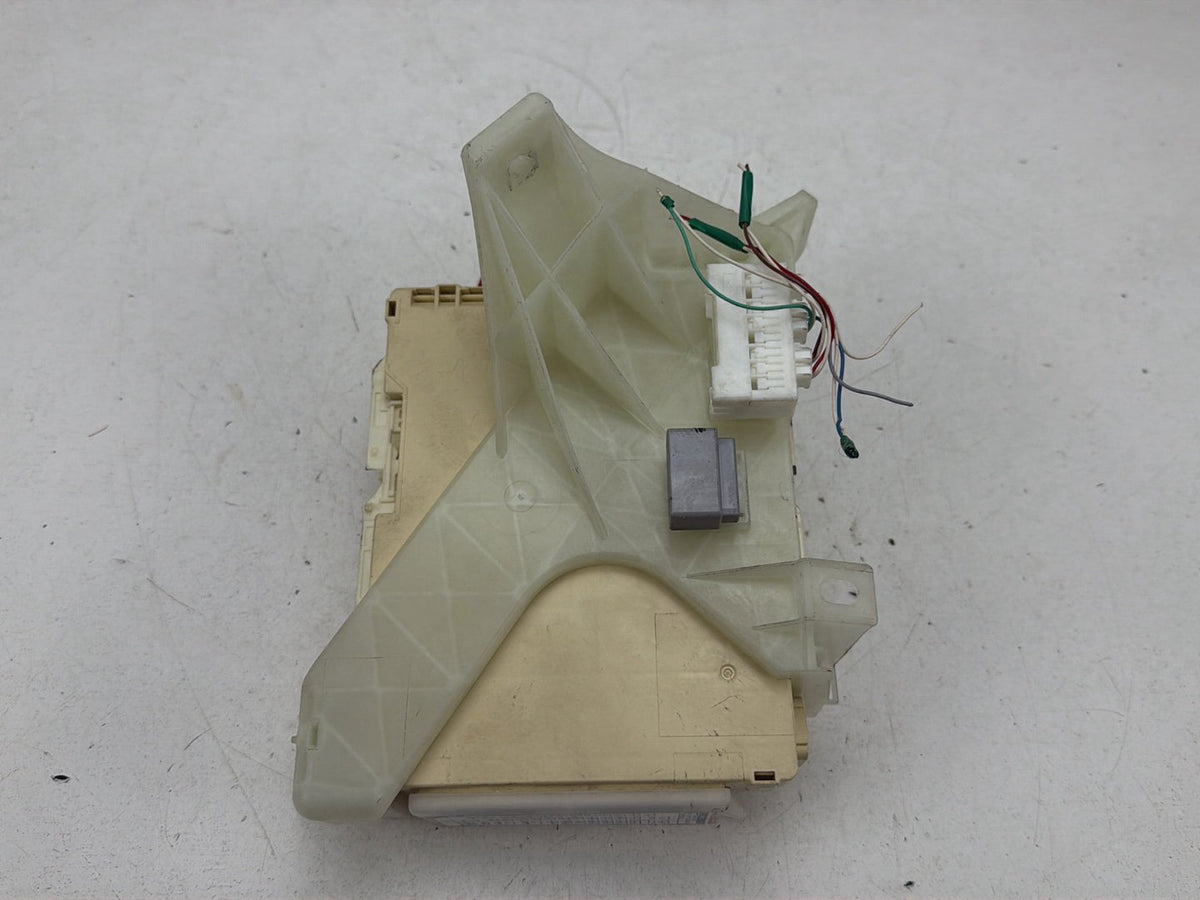 2015-2020 Toyota Sienna Dash Interior Fuse Box Junction Block Assembly OEM