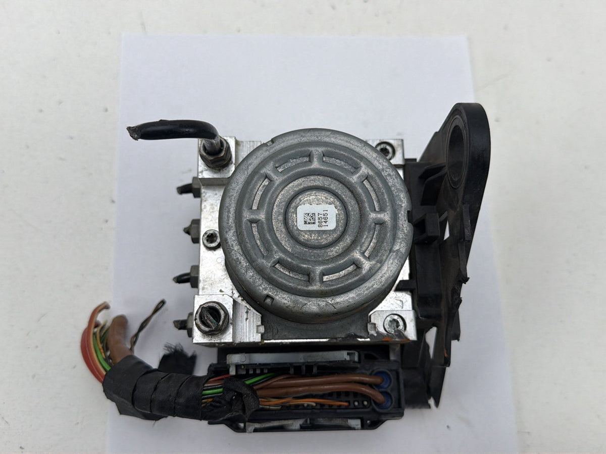2015-2016 Audi A3 ABS Anti Lock Brake Pump Module 3Q0614517AA OEM