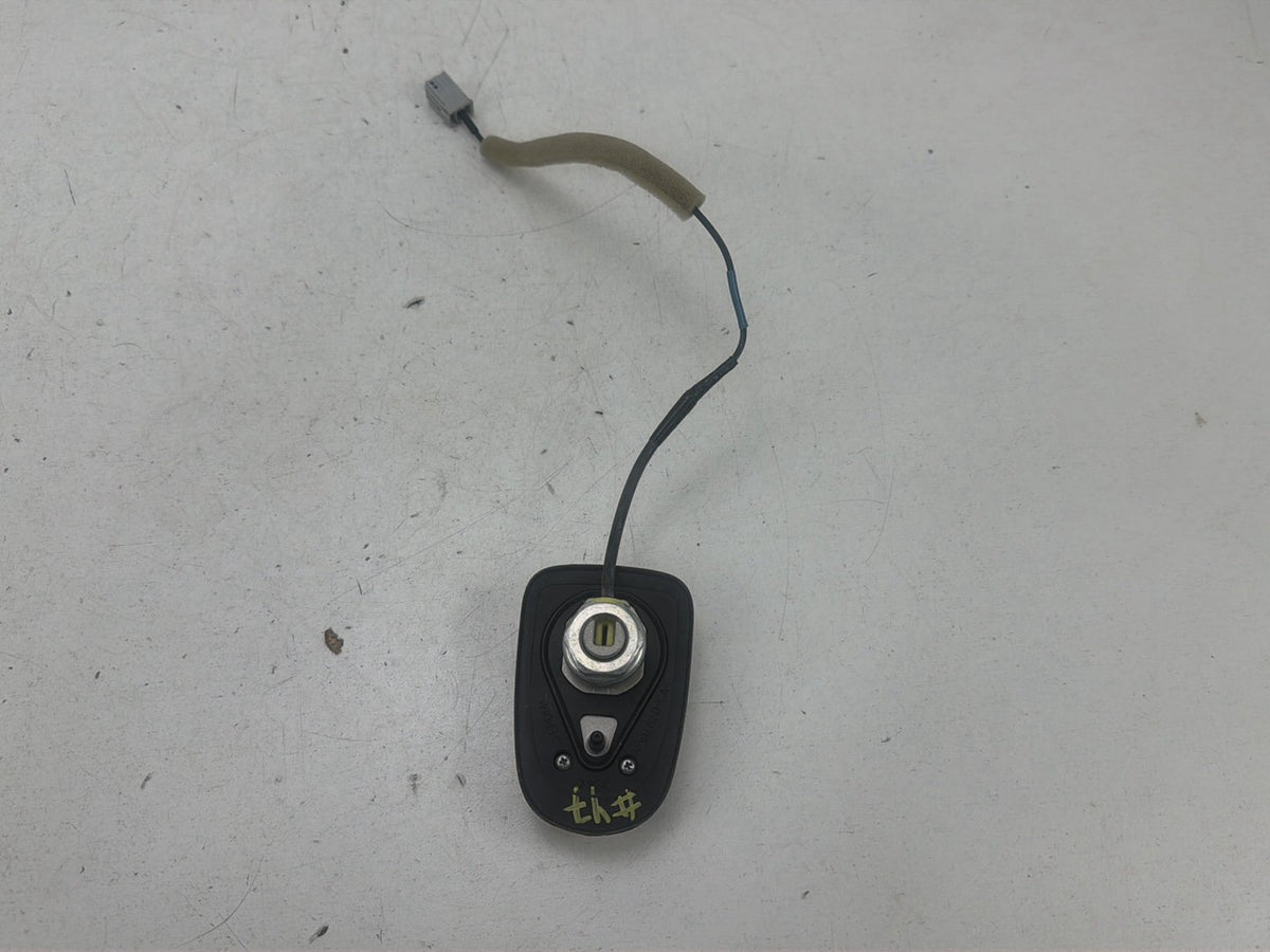 2015-2020 Toyota Sienna Radio XM Satellite Antenna V3-07978C OEM