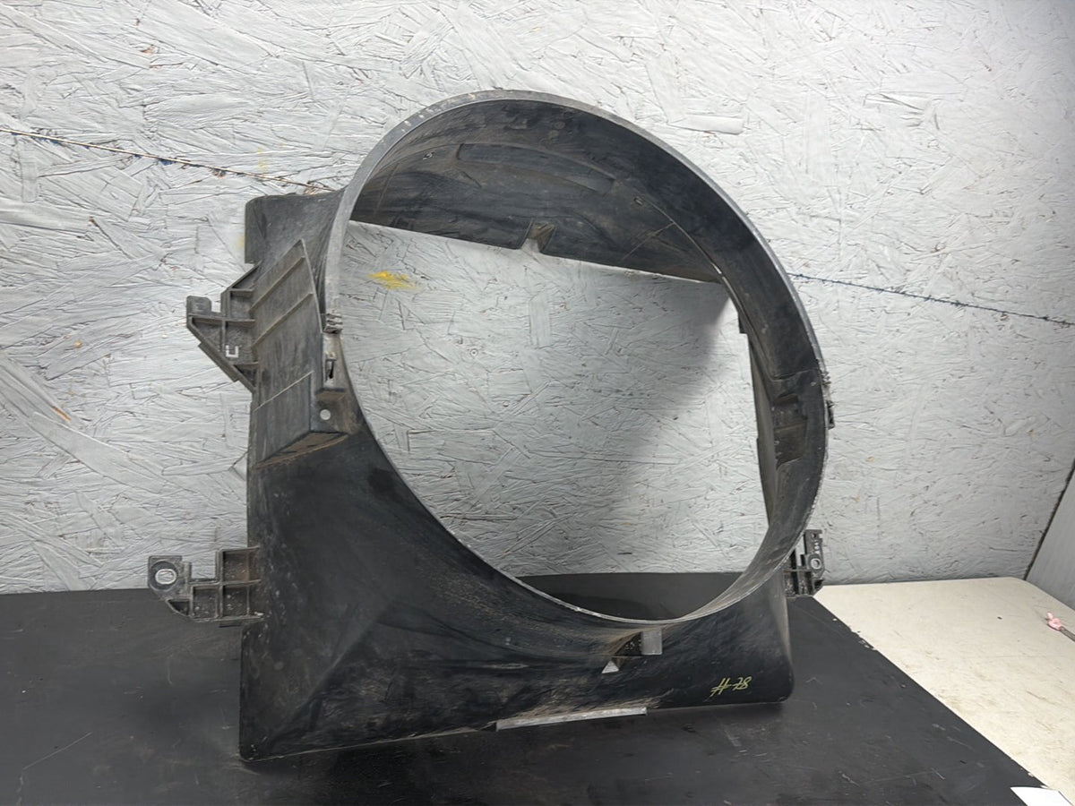 2013-2018 Ram 1500 5.7L Engine Radiator Cooling Fan Shroud OEM