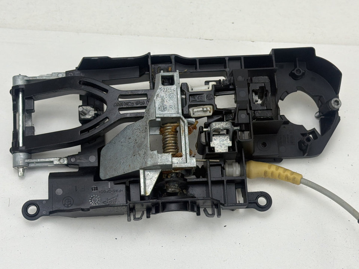 2011-2013 BMW 550i xDrive Rear Right Side Door Lock Actuator Handle Carrier OEM