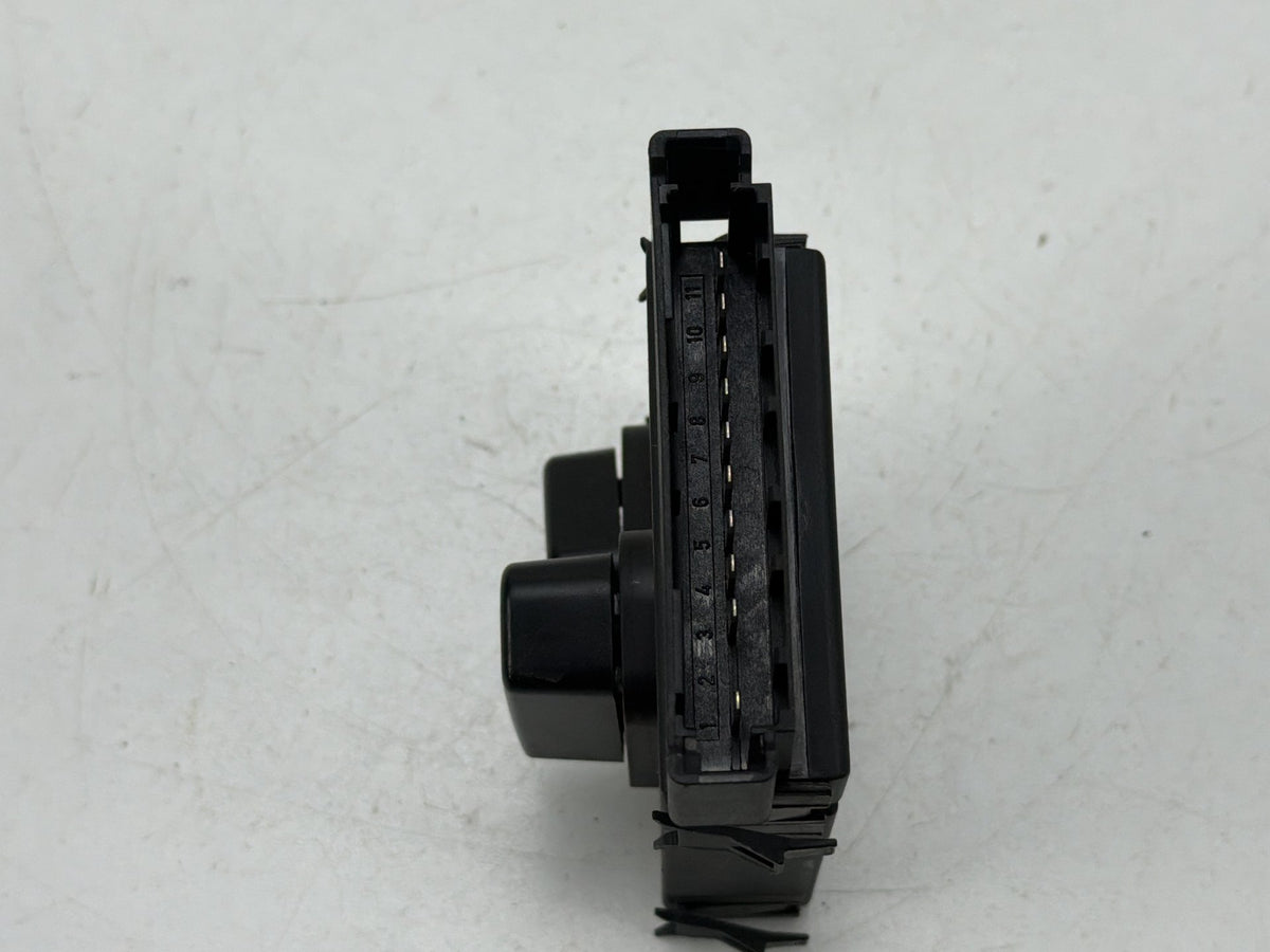 2014-2017 Maserati Ghibli Front Right Seat Control Switch Button 56049432AE OEM