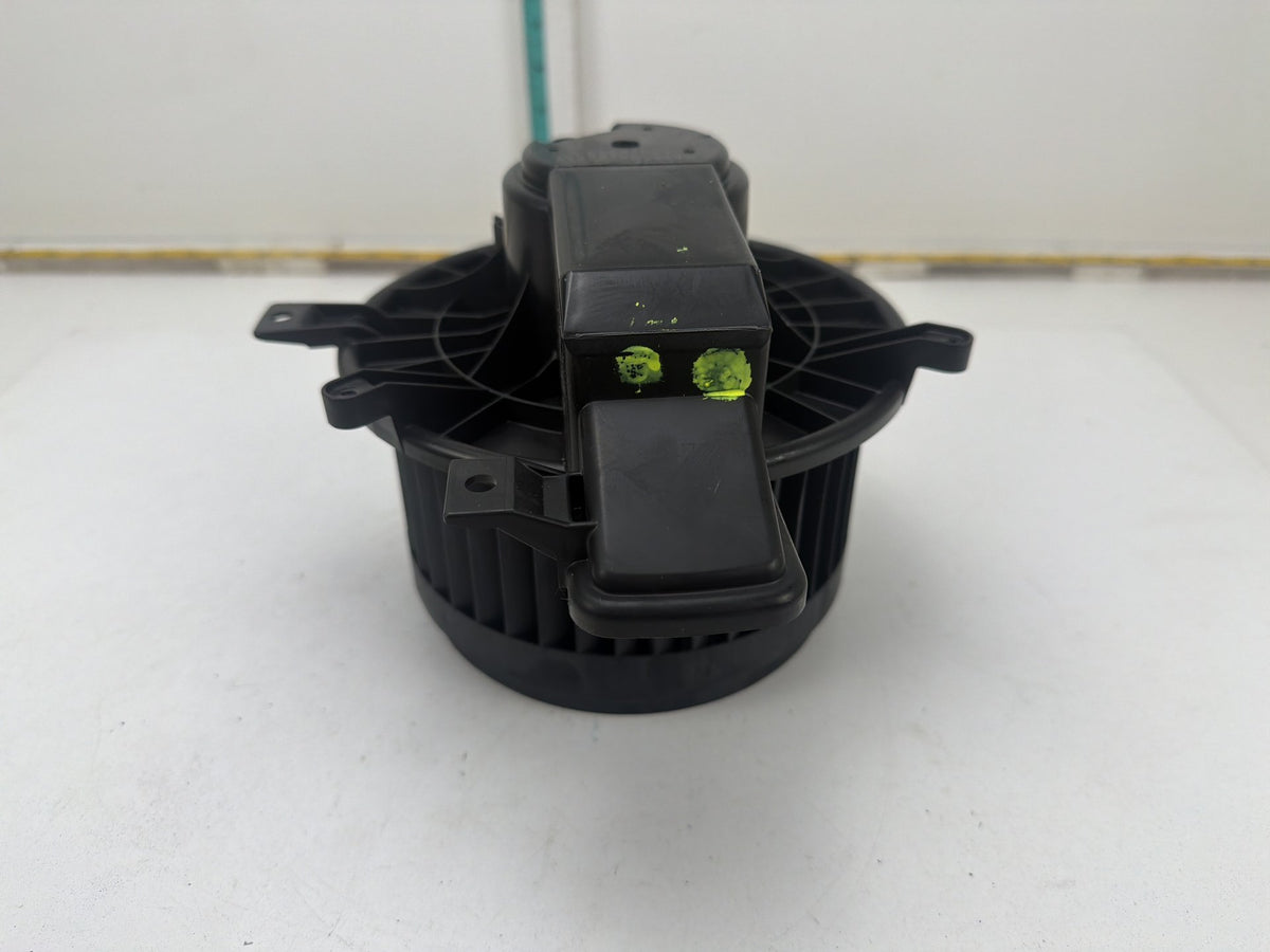2011-2014 Dodge Charger HVAC Heater Blower Motor Assembly AY272700-5432 OEM
