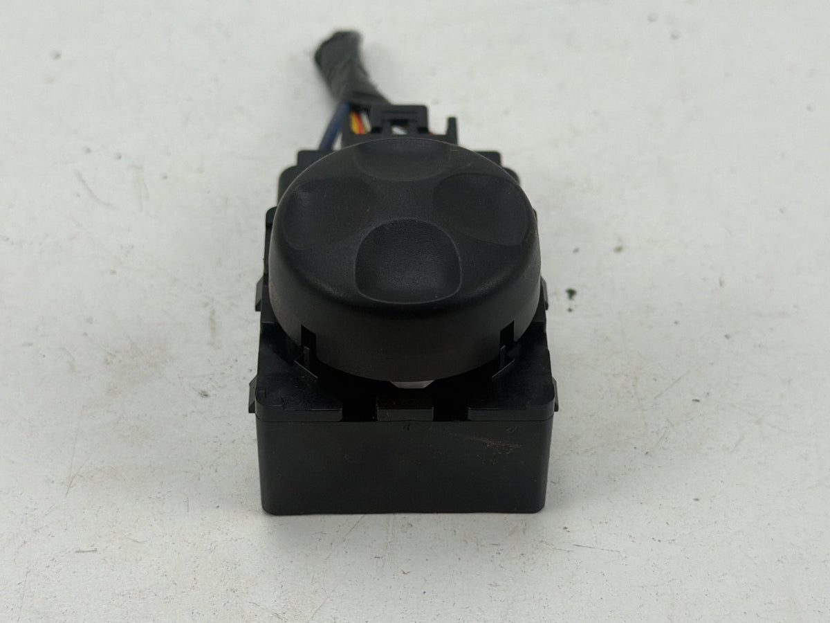 2011-2014 Dodge Charger LD Front Right Side Power Seat Lumbar Control Switch OEM