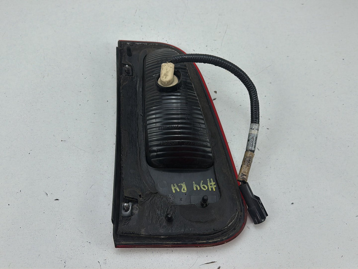 2003-2006 Lincoln Navigator U228 - Rear Right Inner Tail Light 2L7X-13404-B OEM