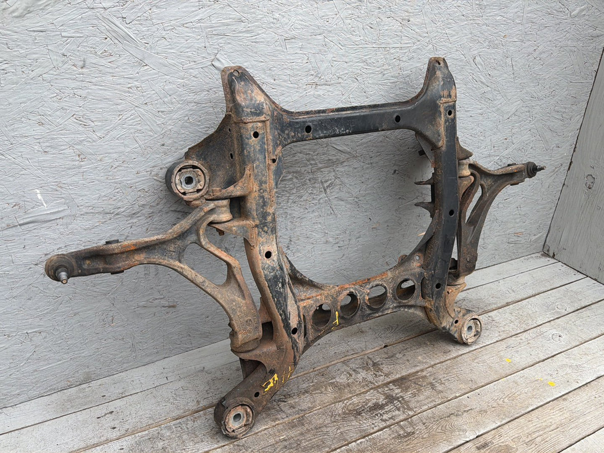 2003-2006 Porsche Cayenne Front Subframe Crossmember Sub Frame 7L0407154B OEM