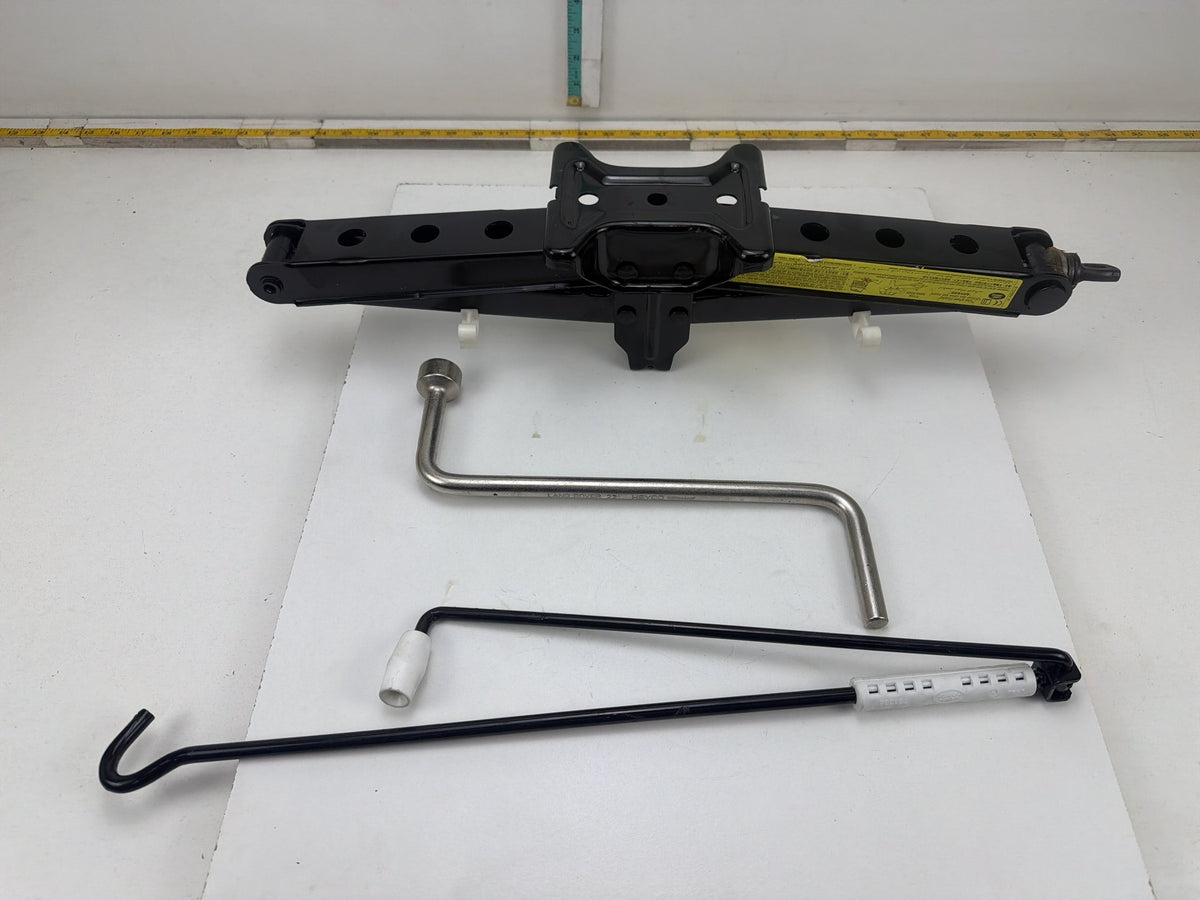 2010-2013 Land Rover Range Rover Emergency Spare Tire Jack/Tool Kit 6753664 OEM