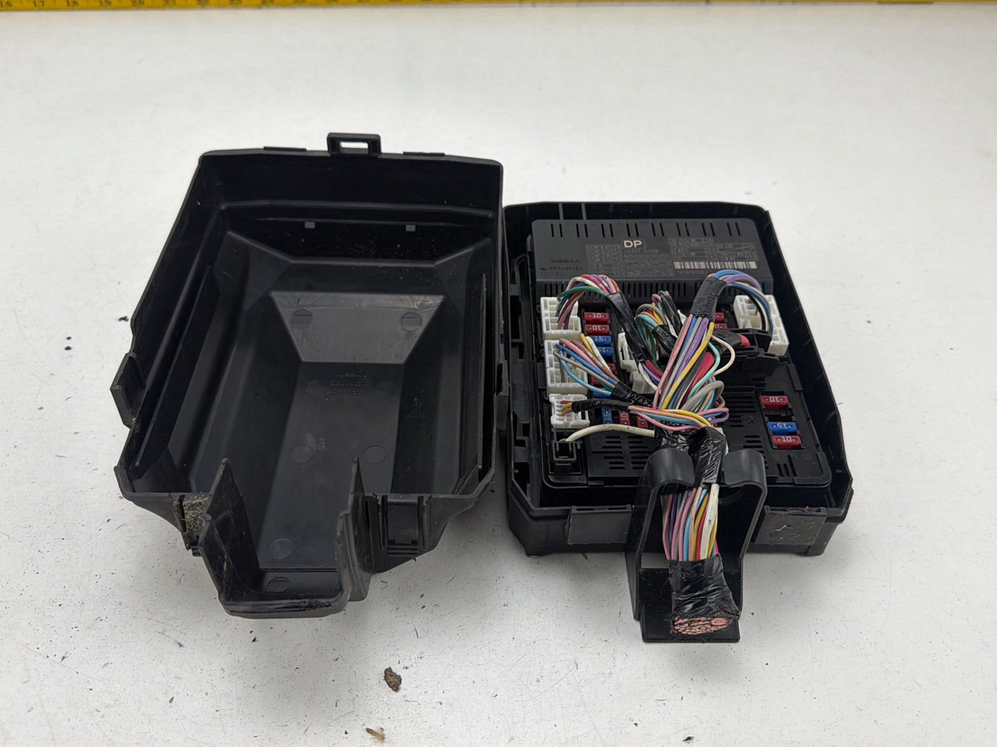 2014-2020 Infiniti Q50 V37 - Engine Fuse Relay Junction Box 284B8-4GB0A OEM