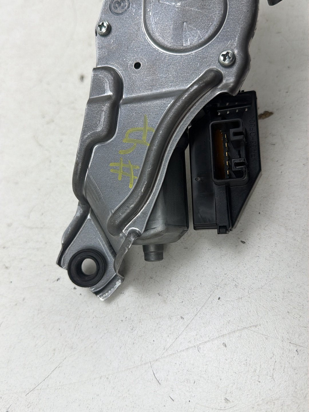 2017-2018 Toyota Sienna L30 - Rear Window Wiper Motor 85130-08010 OEM