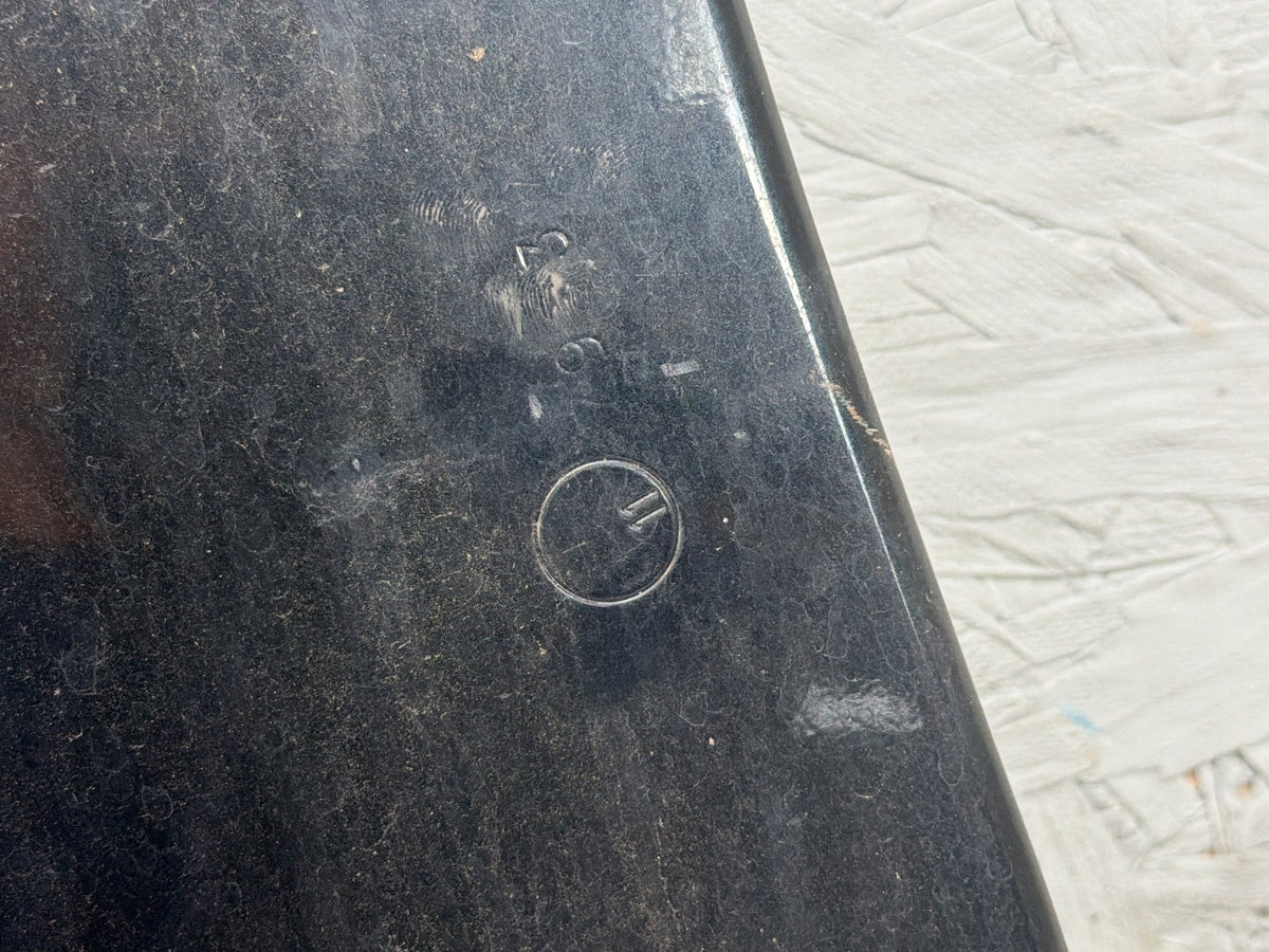 2006-2012 Land Rover Range Rover Front Left Driver Side Fender Panel OEM