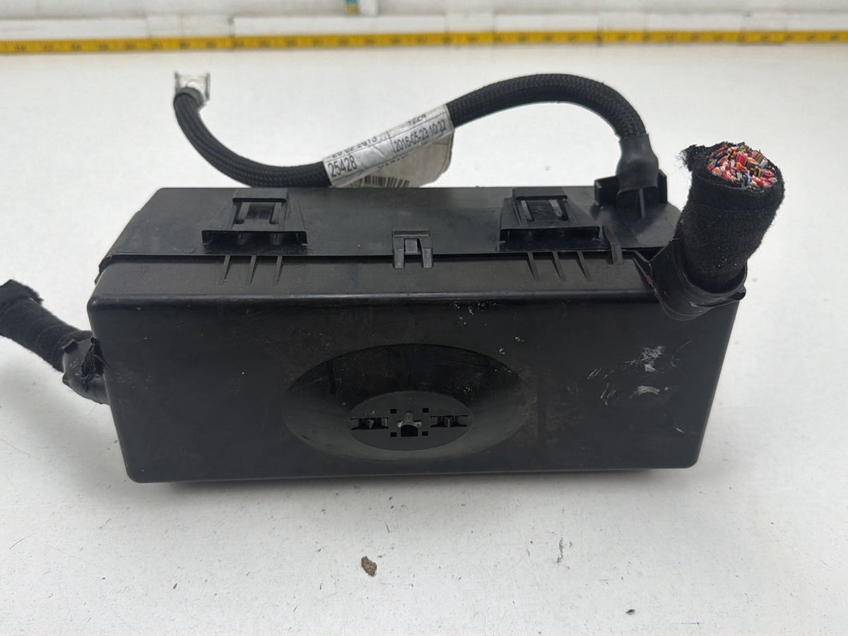2014-2017 Maserati Ghibli Trunk Power Distribution Junction Fuse Box Relay OEM