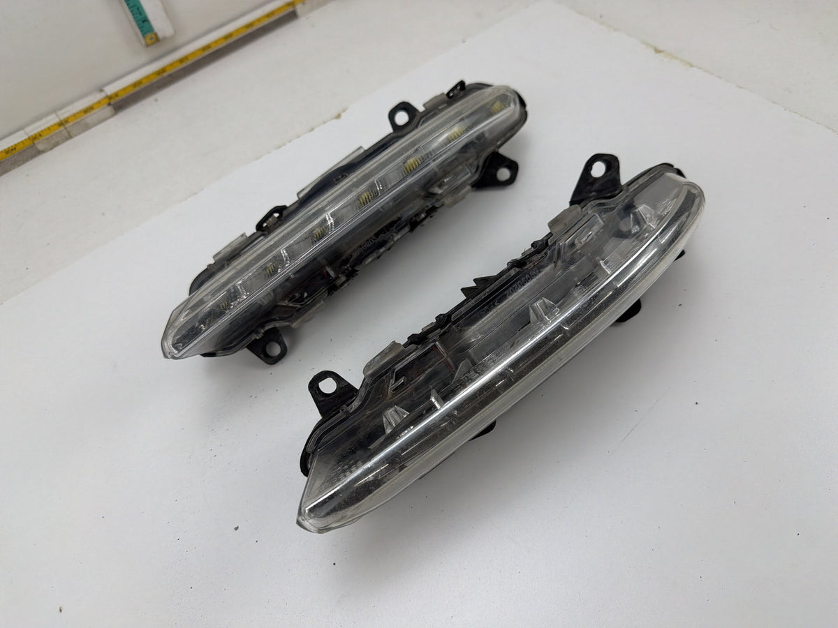 2012-2013 Mercedes-Benz R350 Front Left & Right Side Fog Light Set of 2 OEM