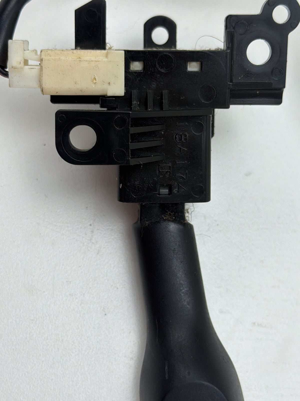2009-2012 Lexus ES350 V40 - Steering Column Cruise Control Switch 18A174 OEM