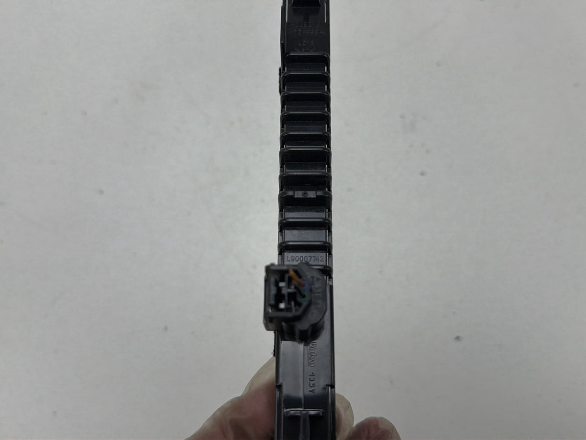 2017-2018 Nissan Sentra B17-3rd High Mount Brake Light L90007742 OEM