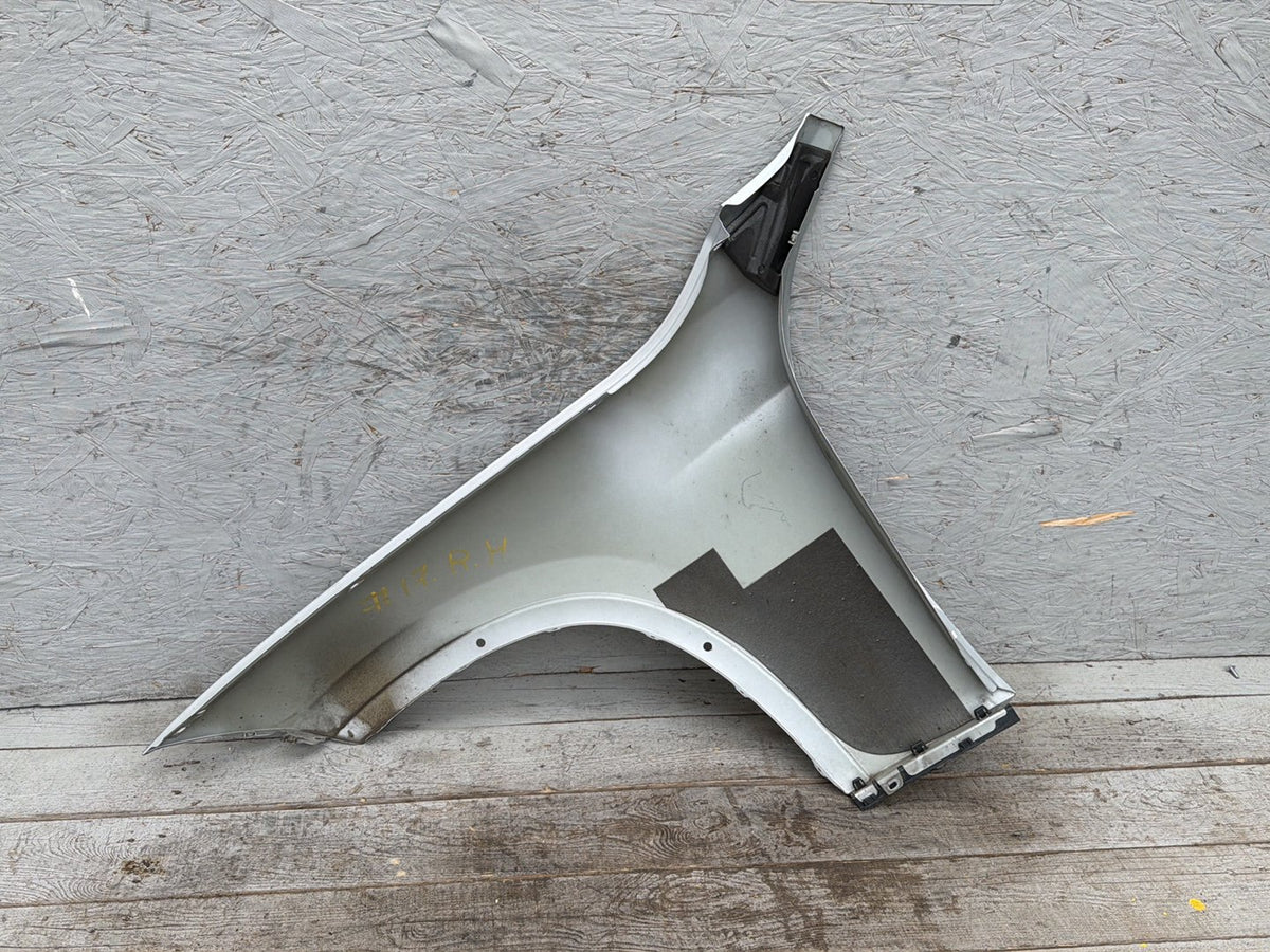 2014 BMW X1 E84 SUV Right Fender 14495545 OEM