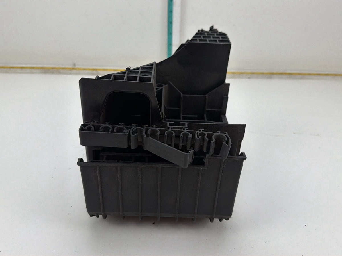 2013-2017 Volkswagen Tiguan Fuse Box 6358-1291 OEM