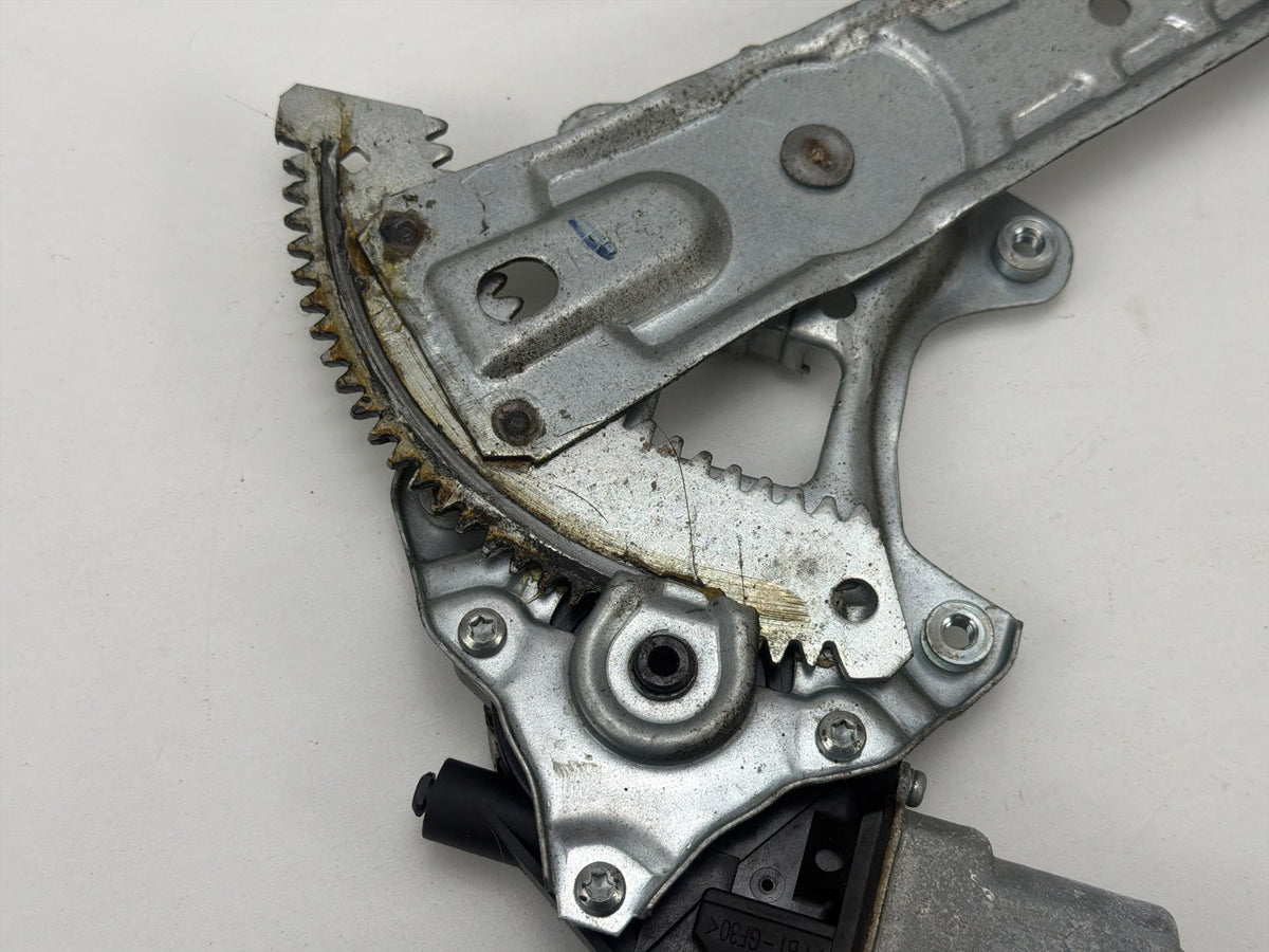 2013-2019 Nissan Sentra Right Rear Window Regulator/Motor 82730-3TA2A OEM