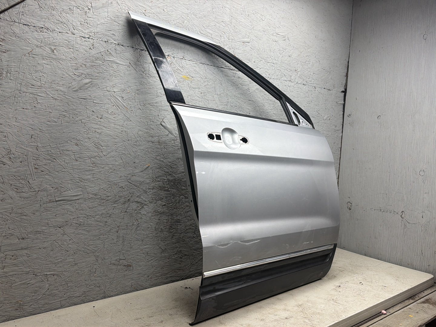 2011-2019 Ford Explorer Front Right Passenger Side Door Shell OEM