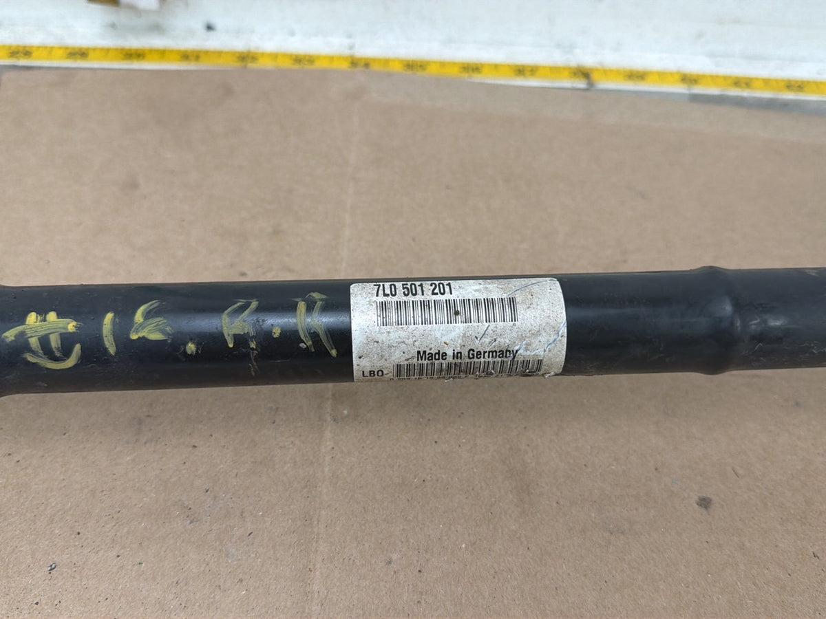 2004-2006 Porsche Cayenne 9PA-3.2L Rear Passenger Side Axle Shaft 7L0501201 OEM