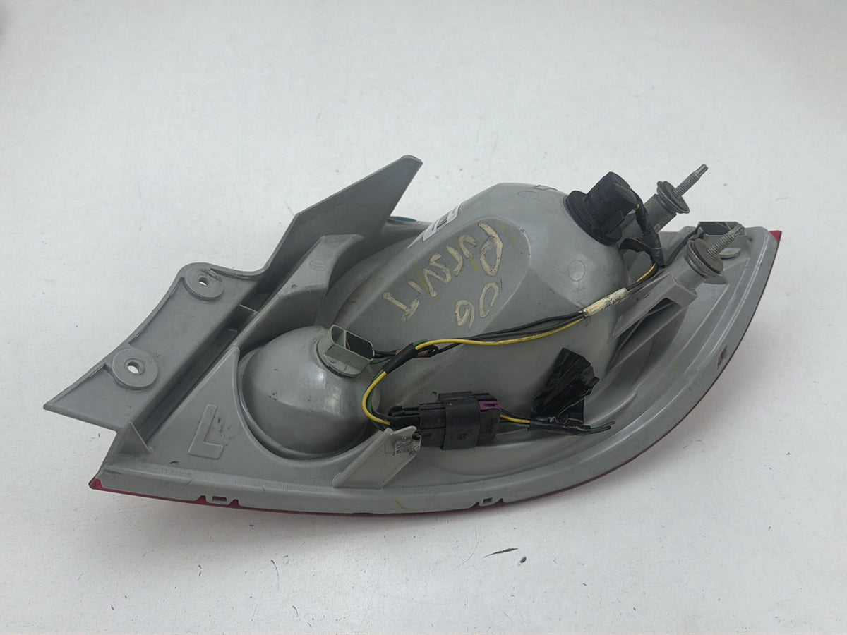 2005-2006 Pontiac Pursuit Rear Left Driver Side Tail Light OEM