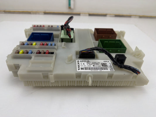 2011-2018 Volvo S60 Electronic Module CEM Body Control Fuse Box 31384931 OEM