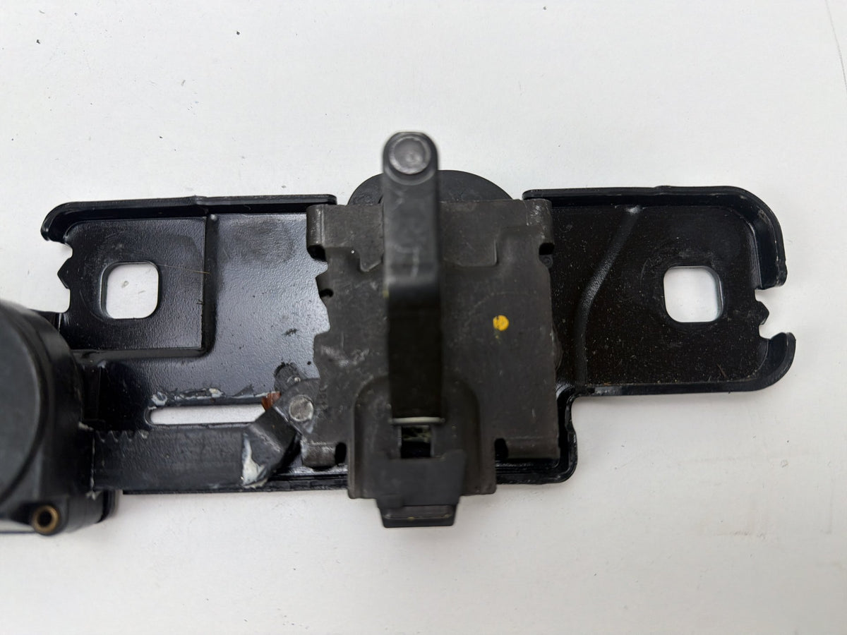 2012-2018 Audi A7 4G Power Trunk Lid Striker Plate Latch Motor Soft Close OEM