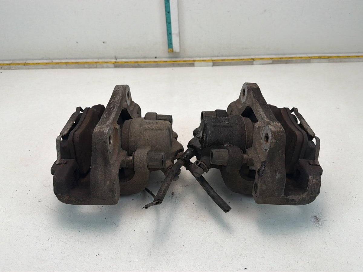 2014-2016 BMW 228i F22 Front Left & Right Brake Calipers Set W/Bracket OEM