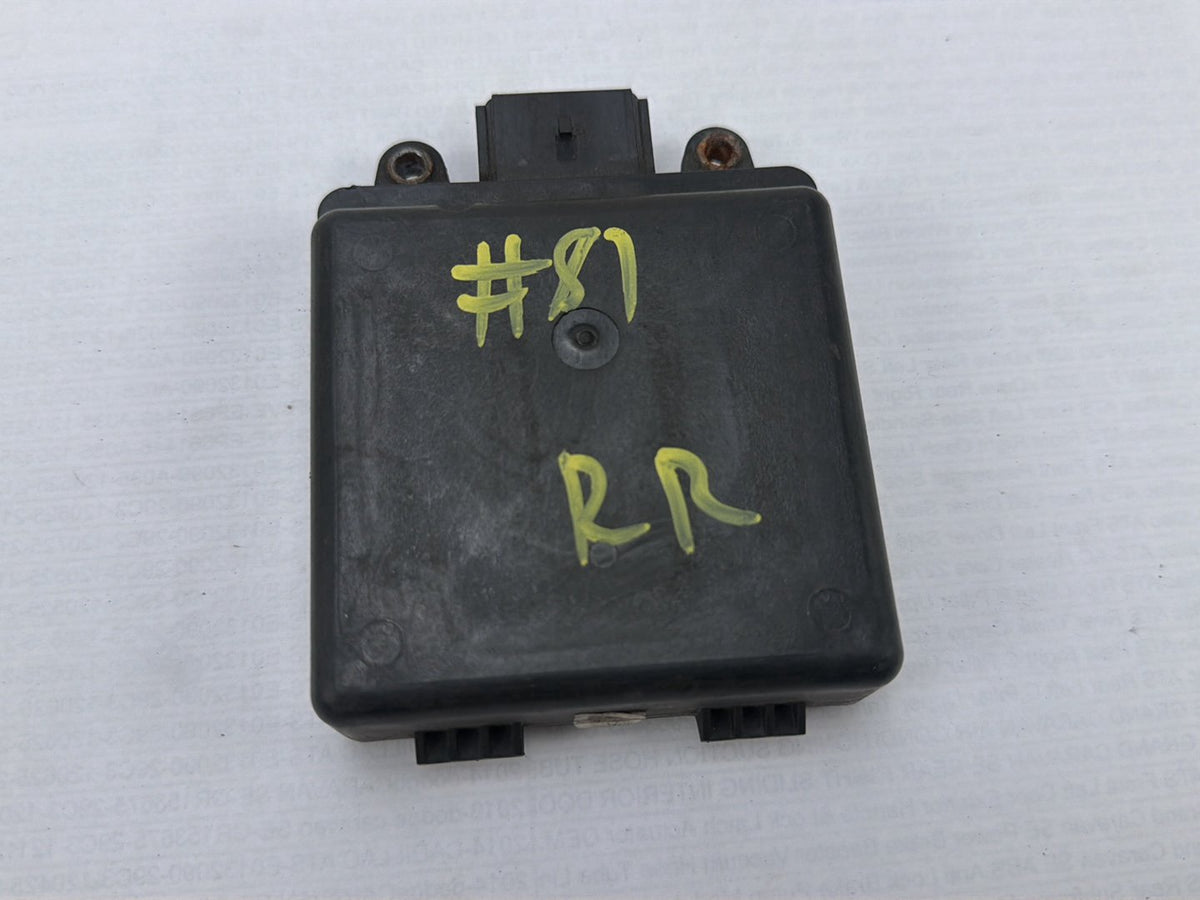 2014-2017 Maserati Ghibli Right Rear Blind Spot Radar Sensor 0670033070 OEM