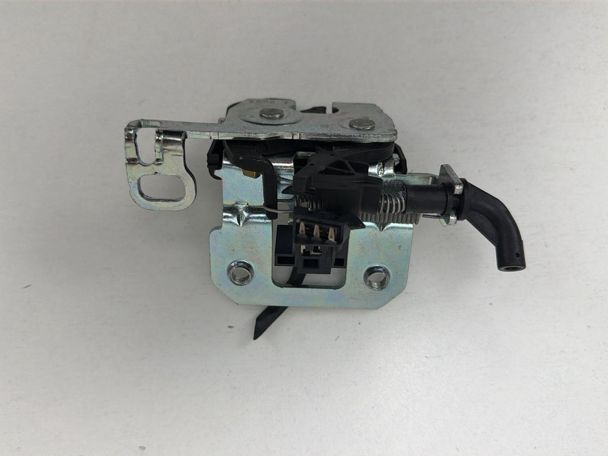 2010-2014 Mercedes-Benz E-Class-Right Rear Release Lock Latch Handle OEM