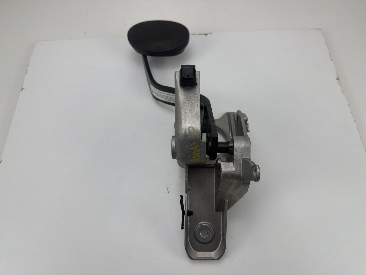2010-2013 Mini Cooper Manual Transmission Clutch Pedal Assembly OEM