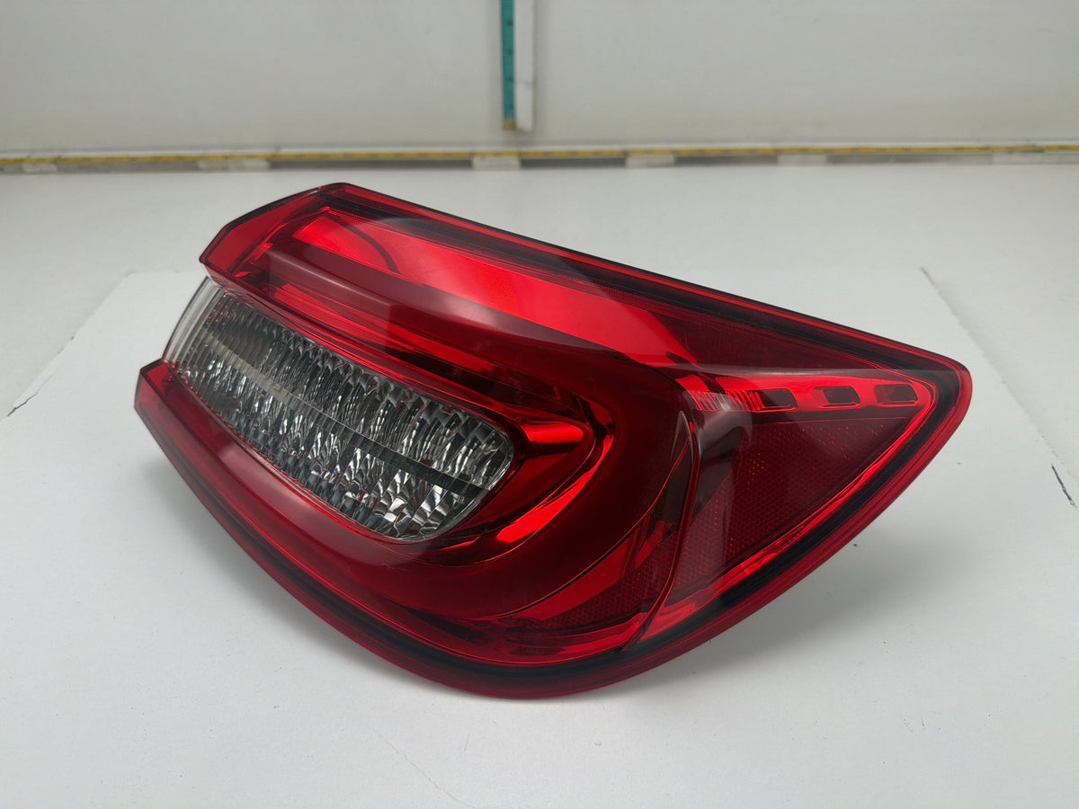 2014-2020 Maserati Quattroporte VI M156 Rear Right Side Outer Taillight Lamp OEM