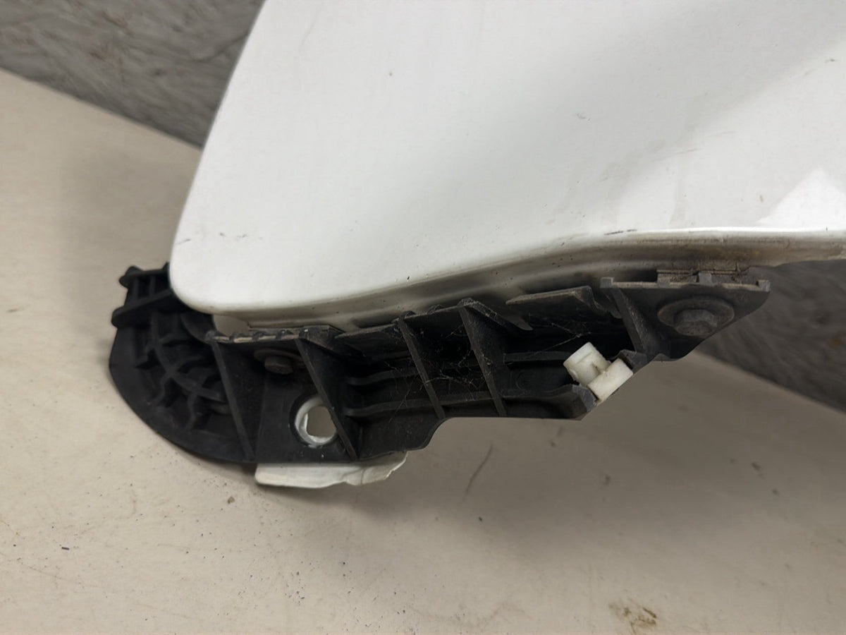 2010-2013 Land Rover Range Rover Sport Front Left Driver Side Fender Cover OEM