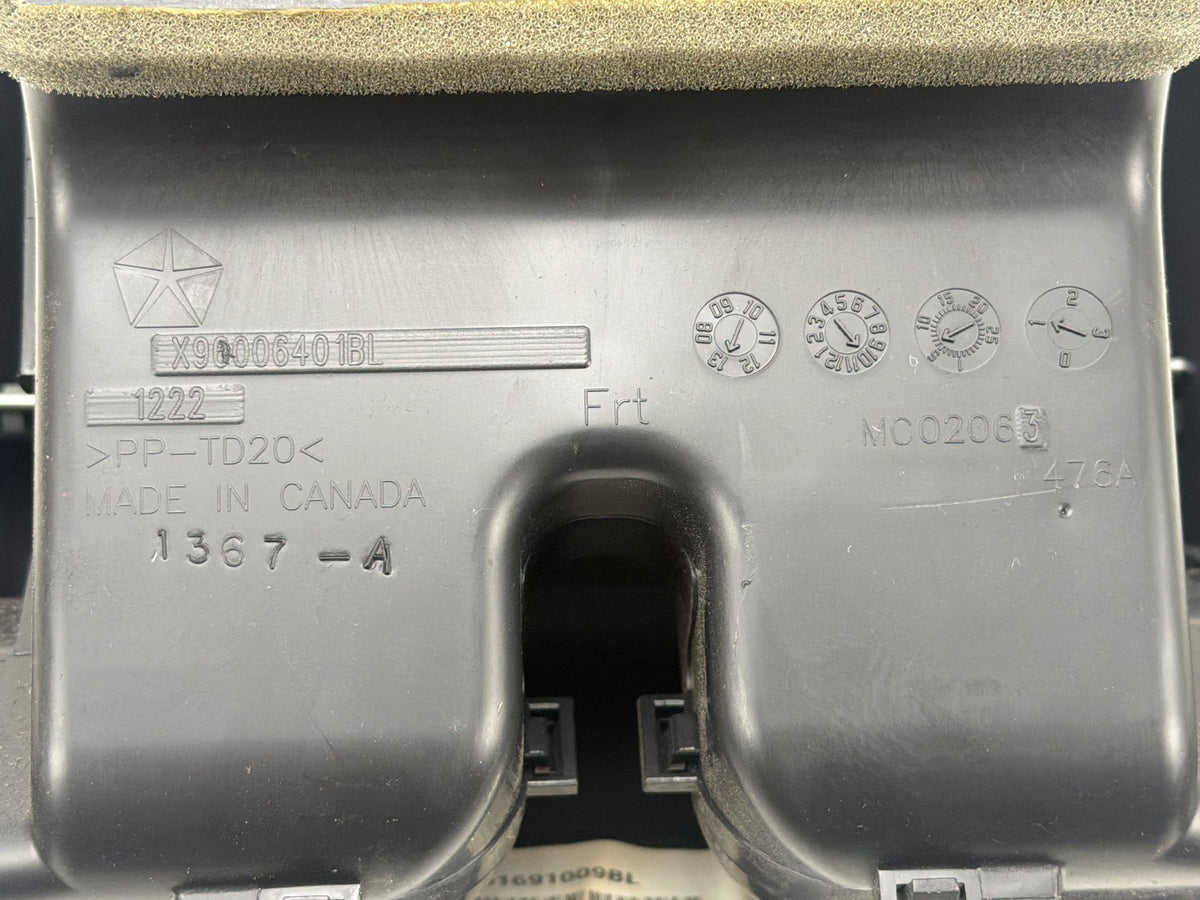 2014-2021 Jeep Grand Cherokee Rear Center Console AC Heat Air Vent Trim OEM