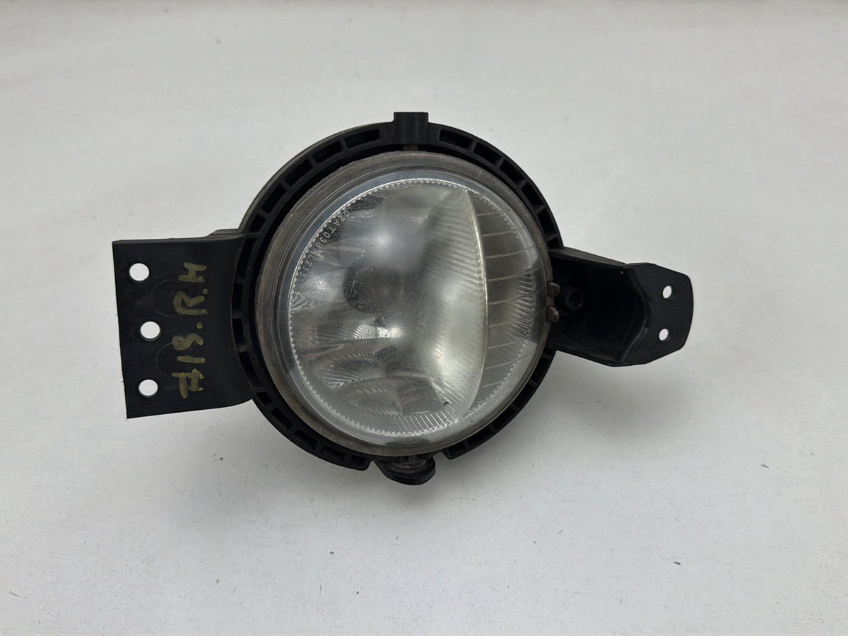 2011-2016 Mini Countryman Cooper S- Right Fog Light PN: 0305001022 OEM