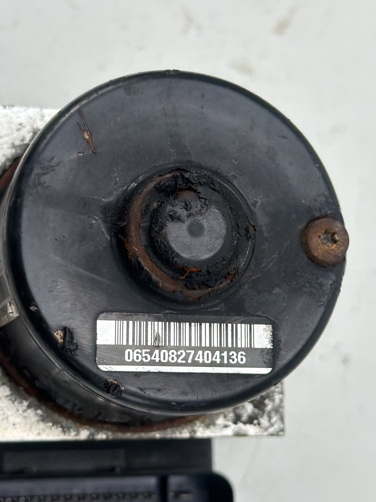 2002-2004 Honda CR-V ABS Anti-Lock Brake Pump Module 57110-S9A-E010-M1 OEM