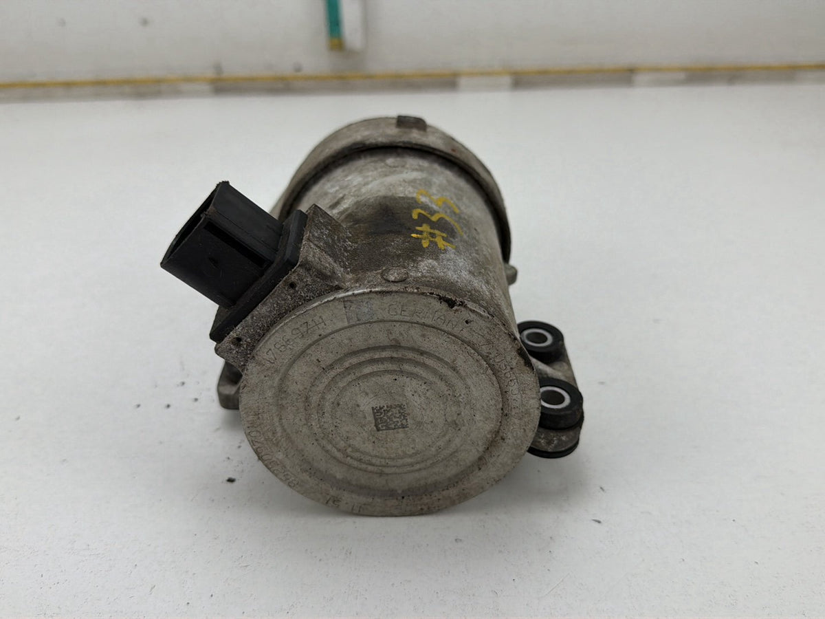 2014-2016 BMW 228i F22 Engine Coolant Electric Water Pump 8625097 OEM